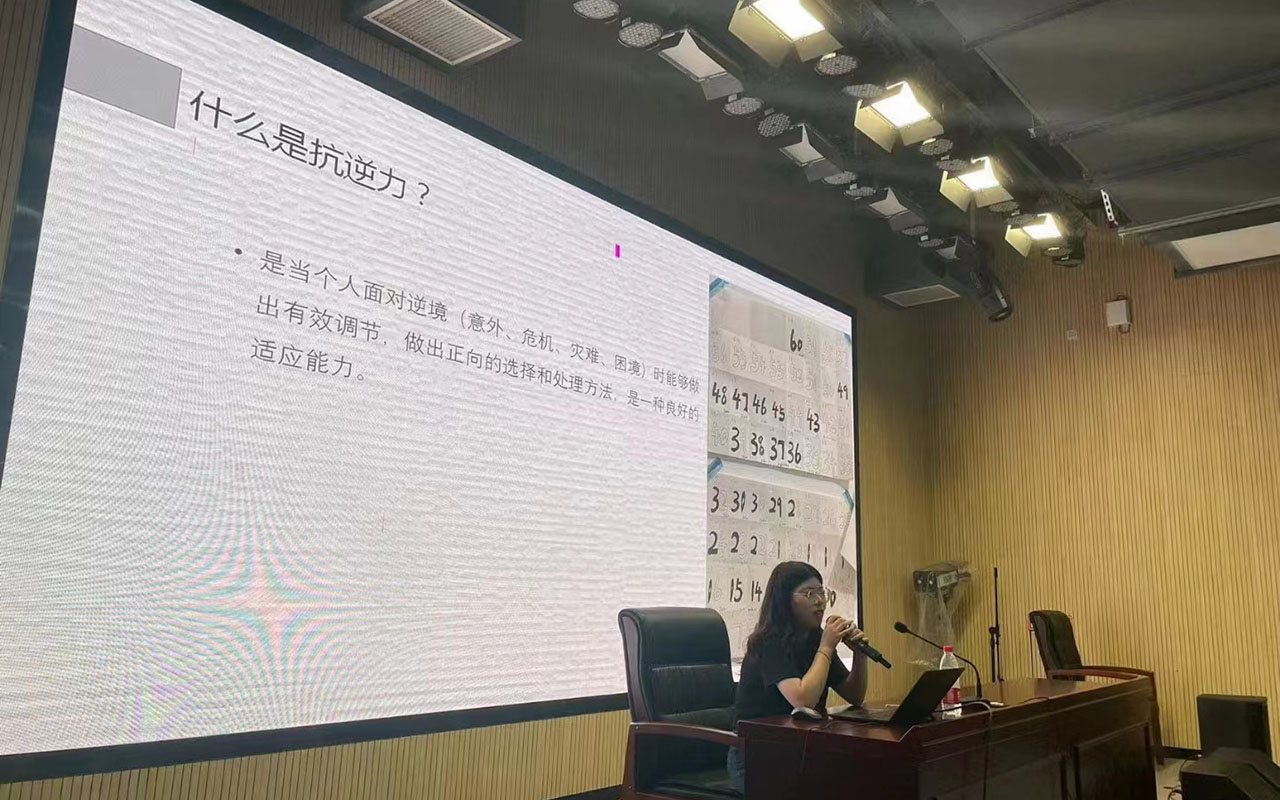 高邑董玉娣中学